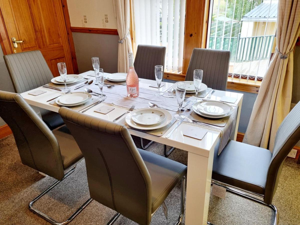 Inverness City 3 Bedroom House Free Parking Ngoại thất bức ảnh