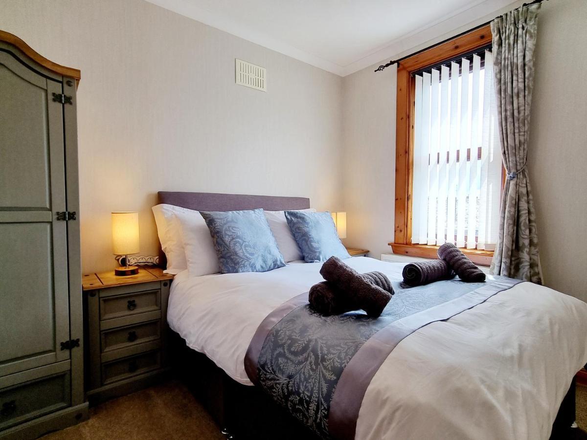 Inverness City 3 Bedroom House Free Parking Ngoại thất bức ảnh